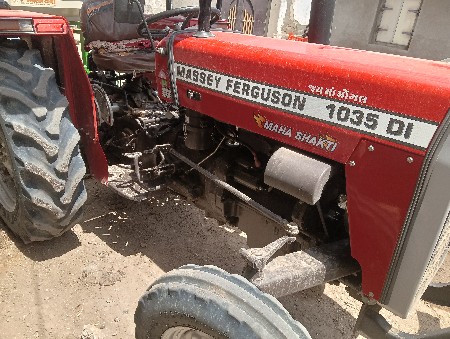 1035 di  massey Ferguson