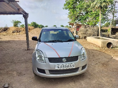 ફોર વ્હીલર વેચવાની છે