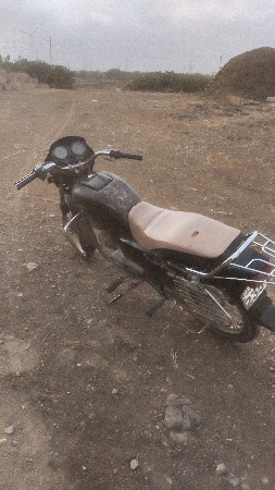 હીરો હોન્ડા ગાડી વેચવાની છે