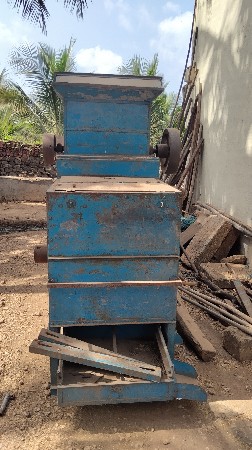 મુછાળ કાનાભાઈ વસ્તાભાઇ