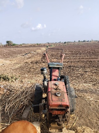 ટેકટર‌ વેચવાવનુ છે