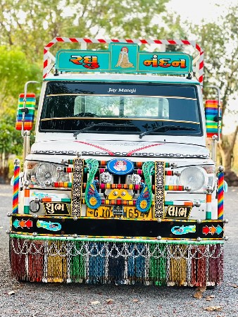 બોલેરો મેક્સી ટ્રક પ્લસ