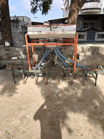 એક વર્ષ જૂની છે