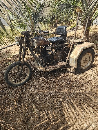 સનેડો  ટ્રેકટર  વેરવાનું  છે