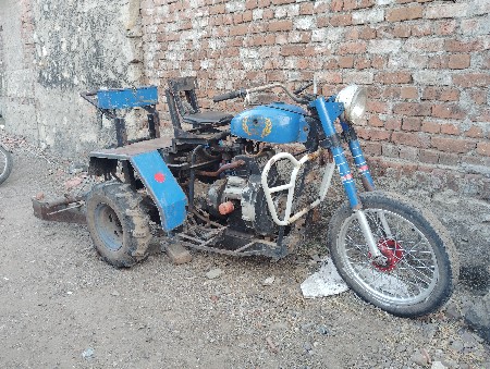 સનેડો વેચવાનો છે.