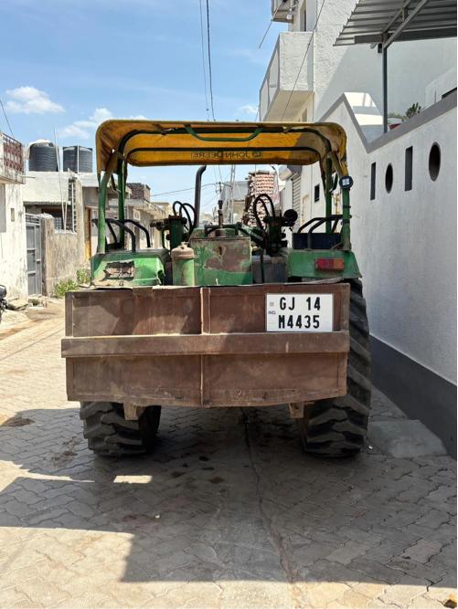 John deere loader
2014 model
Badha documents complate
