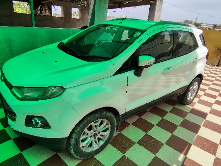 ફોર વ્હીલ-કાર વેચવાની છે