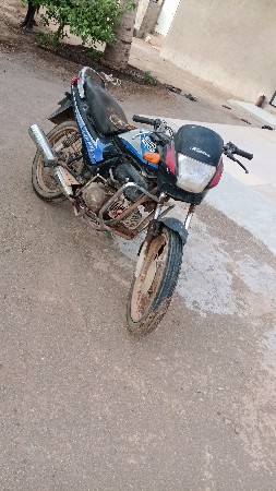 ગાડી વેચવાની છે