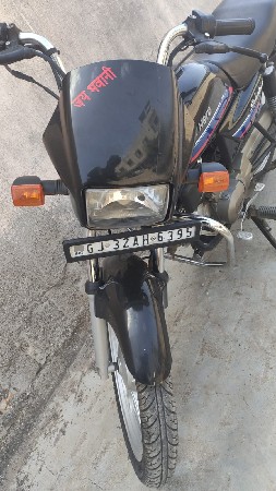 વેસવાનીસે. ગાડી. પોલીસ. પટો.  ક