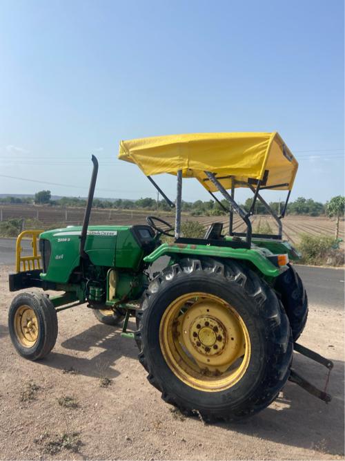 જ્હોન ડિયર 5038 D ટ્રેક્ટર