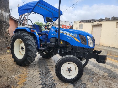 new Holland 4710