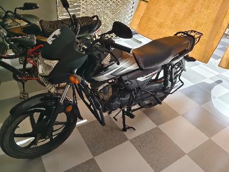 વેચવાનું છે