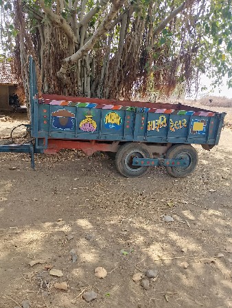 4 વ્હીલ ટ્રોલી વેચવાની છે