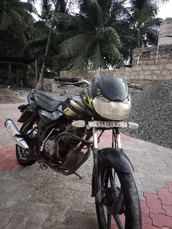 ગાડી વેચવાની છે