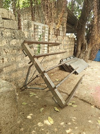 શાતી નો સેટ વેચવાનો છે