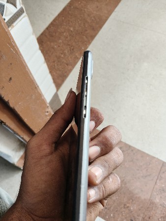 📱 વેચવાનો છે.