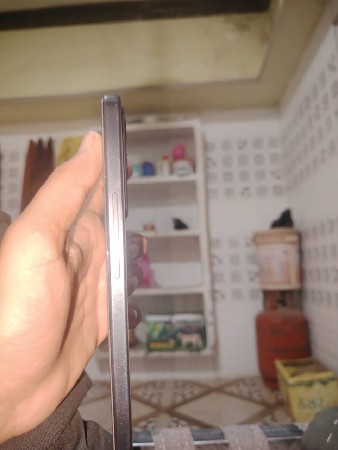 mobile vechvanu che Vivo y 200 5