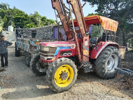 લોડર વેચવાનું છે