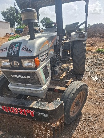 Eicher 380