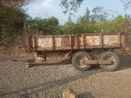 ફોરવીલ લારી છે વેચવાનું છે