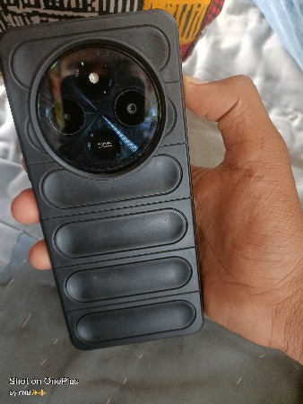 Redmi 14c 5g 1વર્ષ વાપરેલો છે