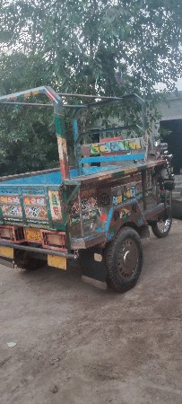 રીક્ષા વેચવાની છે
