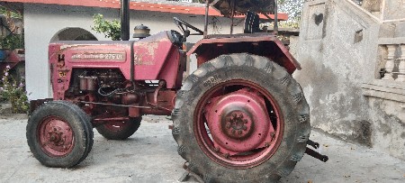 ટ્રેક્ટર વેચવાનું છે