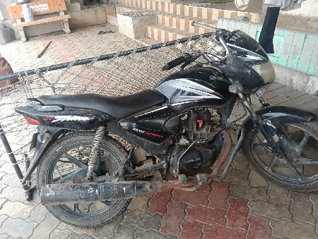 આ ગાડી વેચવાની છે