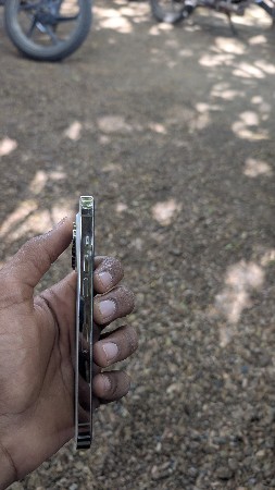 મોબાઈલ વેચવાનો છે
