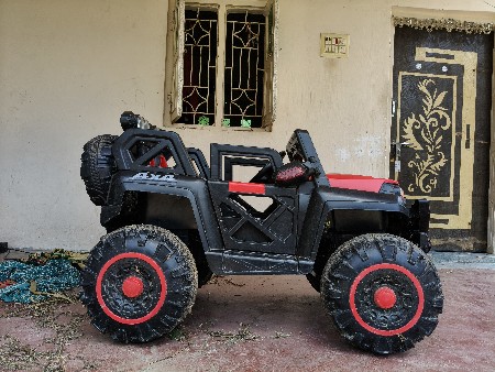 બાળકો માટેની બેટરી વાળી ગાડી