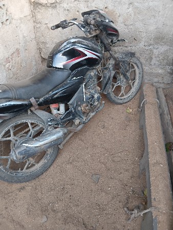 આ બાઈક  વેચવાની છે