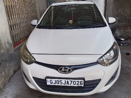 વેચવાની છે