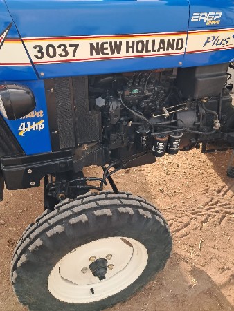 ટ્રેકટર વેચવાનું છે
New holland