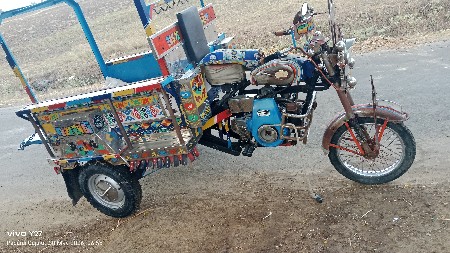રીક્ષા વેચવાની છે જય અંબે