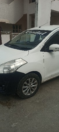 વેચવાની છે