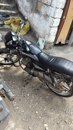 ગાડી વેચવાની છે