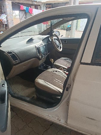 i20 વેચવાની છે 2012 નું મોડલ