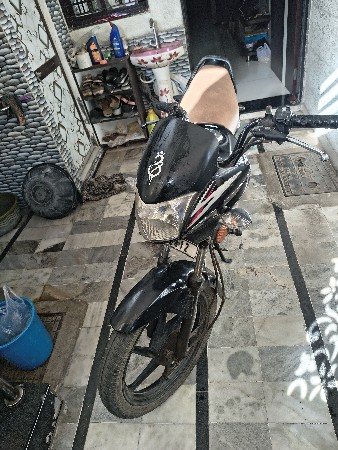 shine 125 વેચવા નું છે