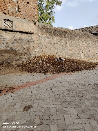 ખાતર વેચવાનું છે