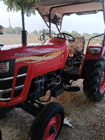 મહિન્દ્રા યુવો 575 યુવરાજ‌ 255