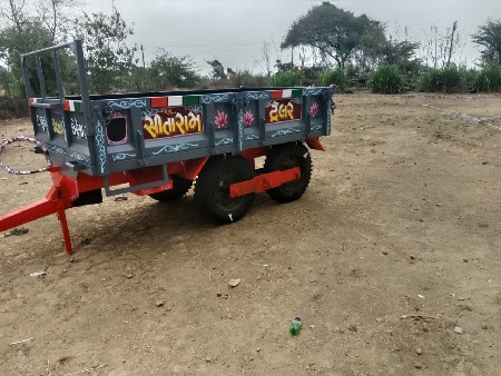 જય સીતારામ મીની ફોરવીલ ટેલર છે