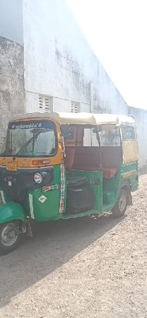 Bajaj Maxima x wade (cng)