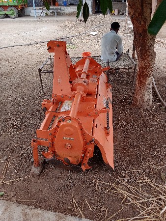 આ રોટાવેટર વેચવાનું છે