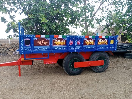 જય સીતારામ નું ફોરવીલ ટેલર વેચવાનું