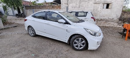 Varna ગાડી વેચવાની છે