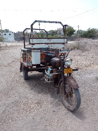 રીક્ષા વેચવાની છે
