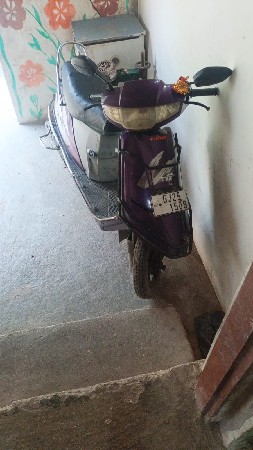 tvs scooty