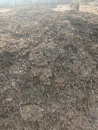 ખાતર વેચવાનું છે