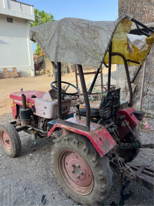મહેન્દ્રા યુવરાજ 215 વેચવાનું છે