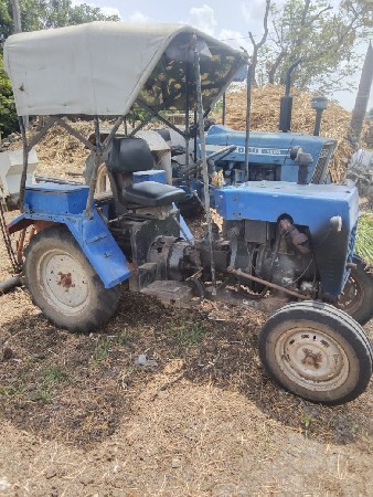 મીની ટ્રેક્ટર વેચવાનું છે